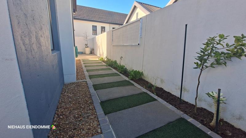 4 Bedroom Property for Sale in Sitari Country Estate Western Cape